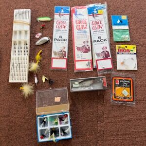 Vintage Fishing Lure & Hook Lot Rapala Shad Rap Eagle Claw Mustad Mepps Rigs